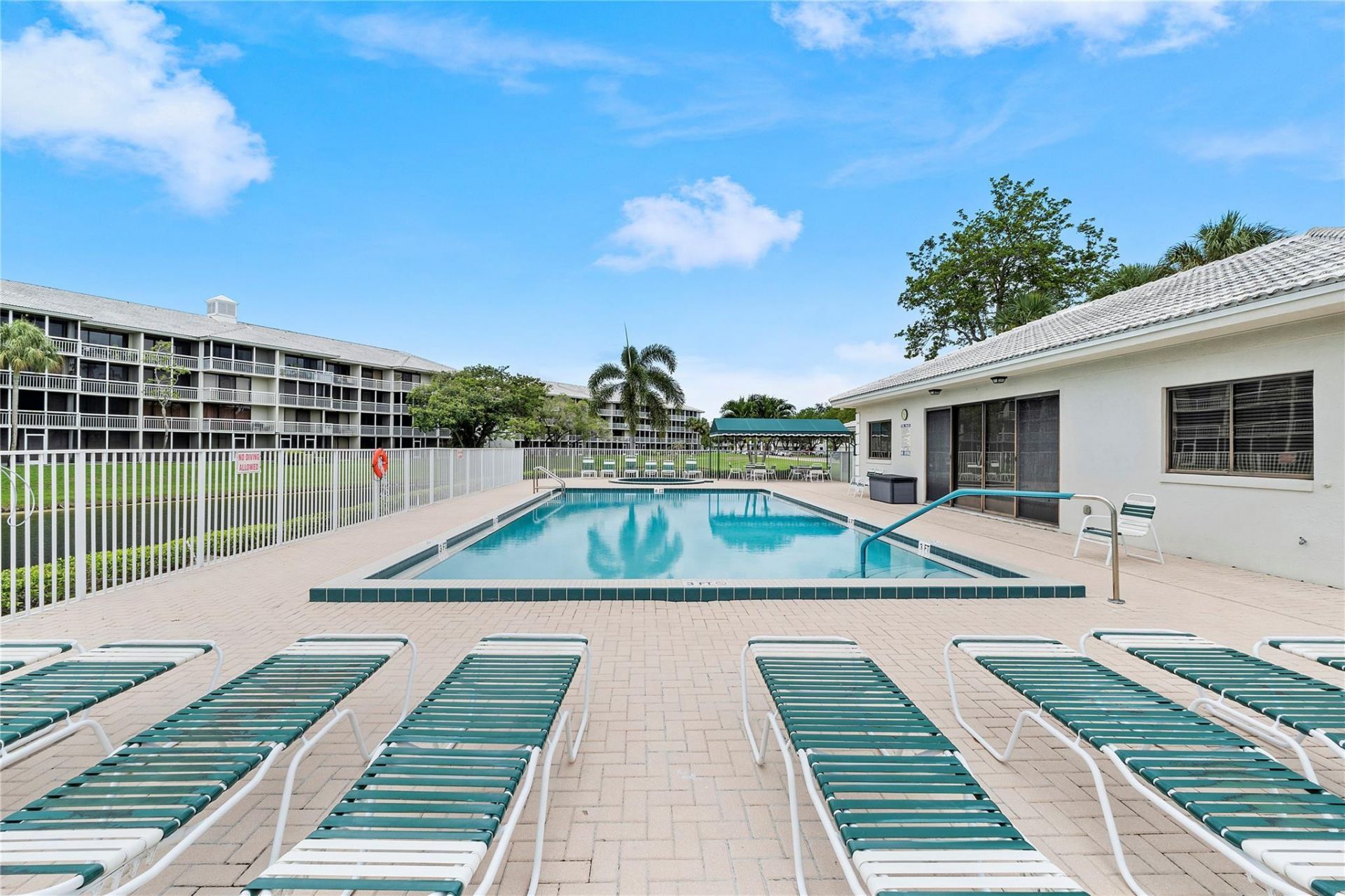 6121 Balboa Circle, Unit 306, Boca Raton, FL 33433 Photo