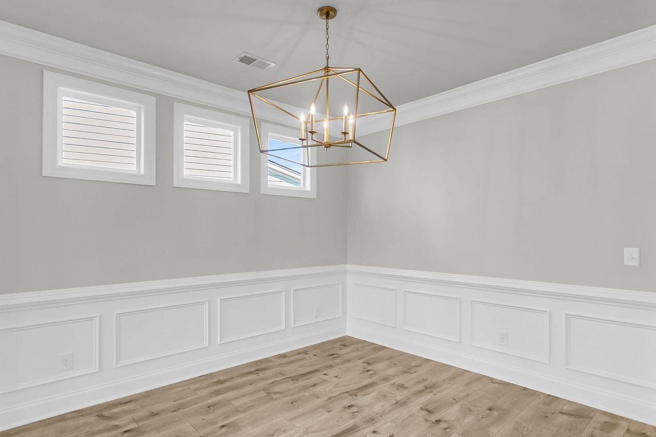 743 Maynard Lane Photo 10