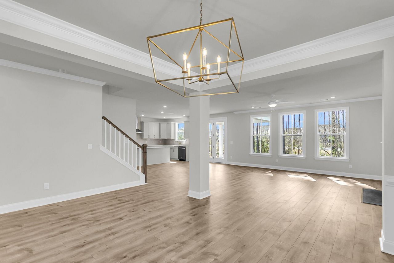 743 Maynard Lane Photo 11