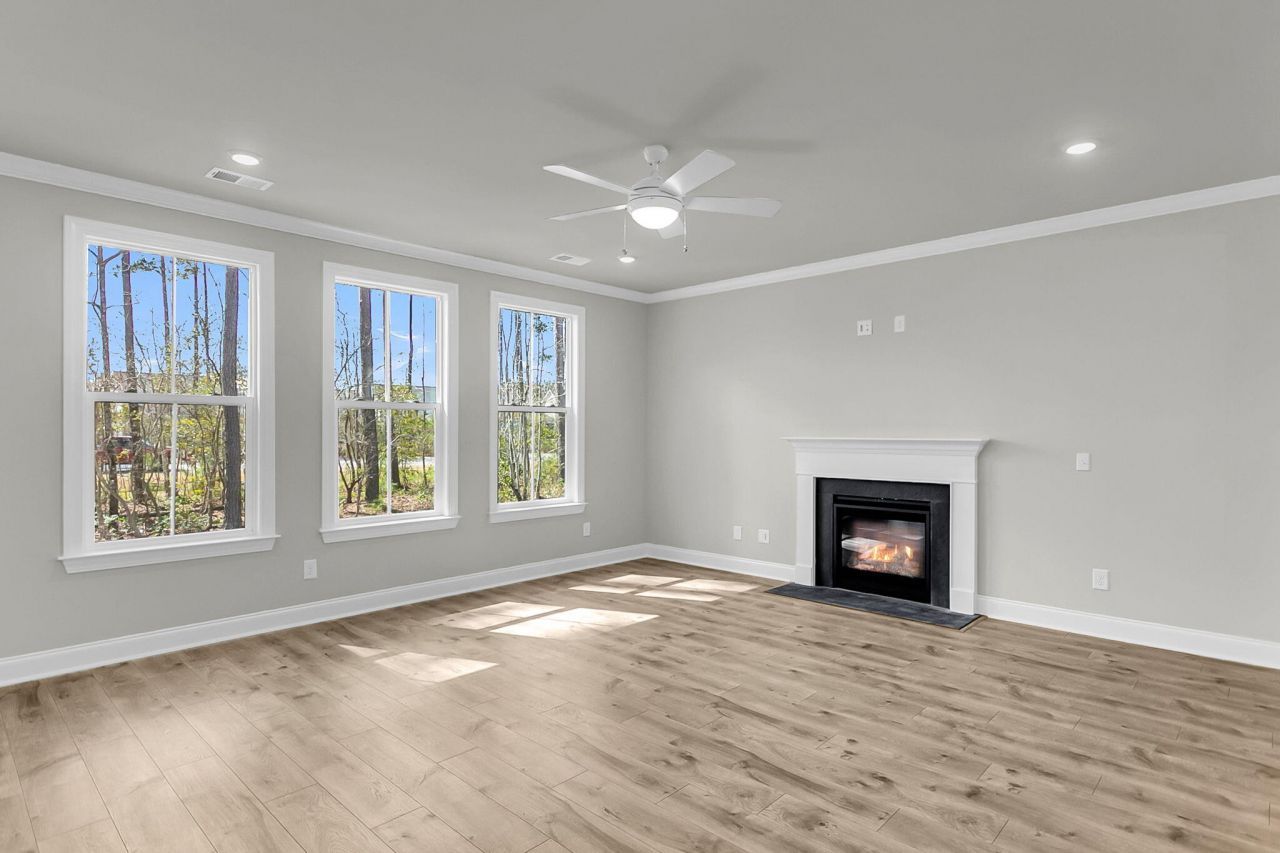 743 Maynard Lane Photo 16