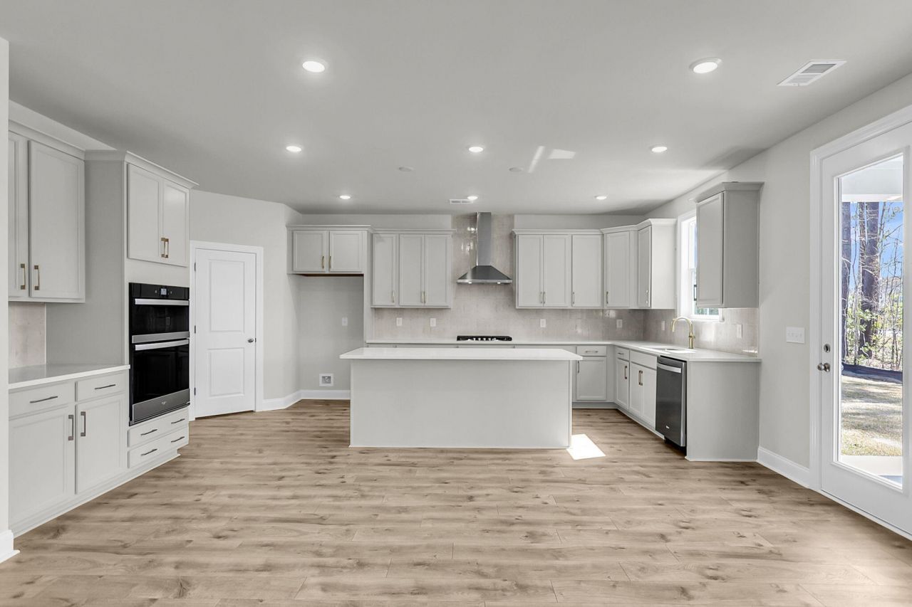 743 Maynard Lane Photo 19