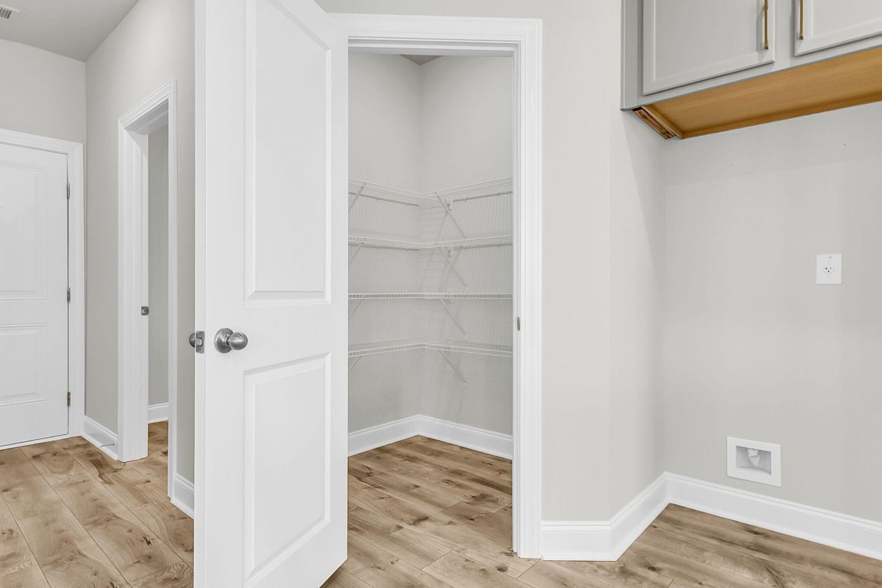 743 Maynard Lane Photo 23