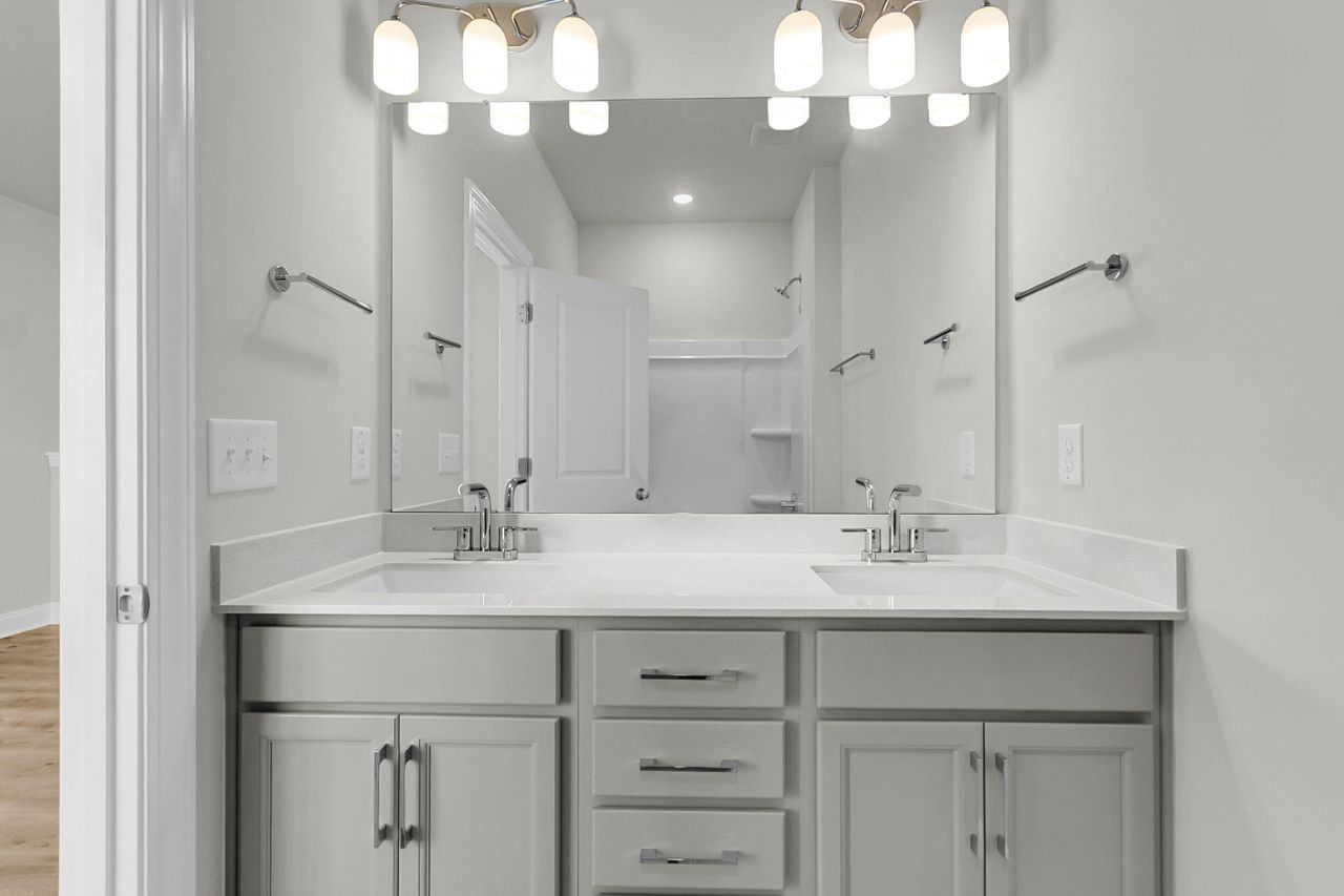 743 Maynard Lane Photo 32