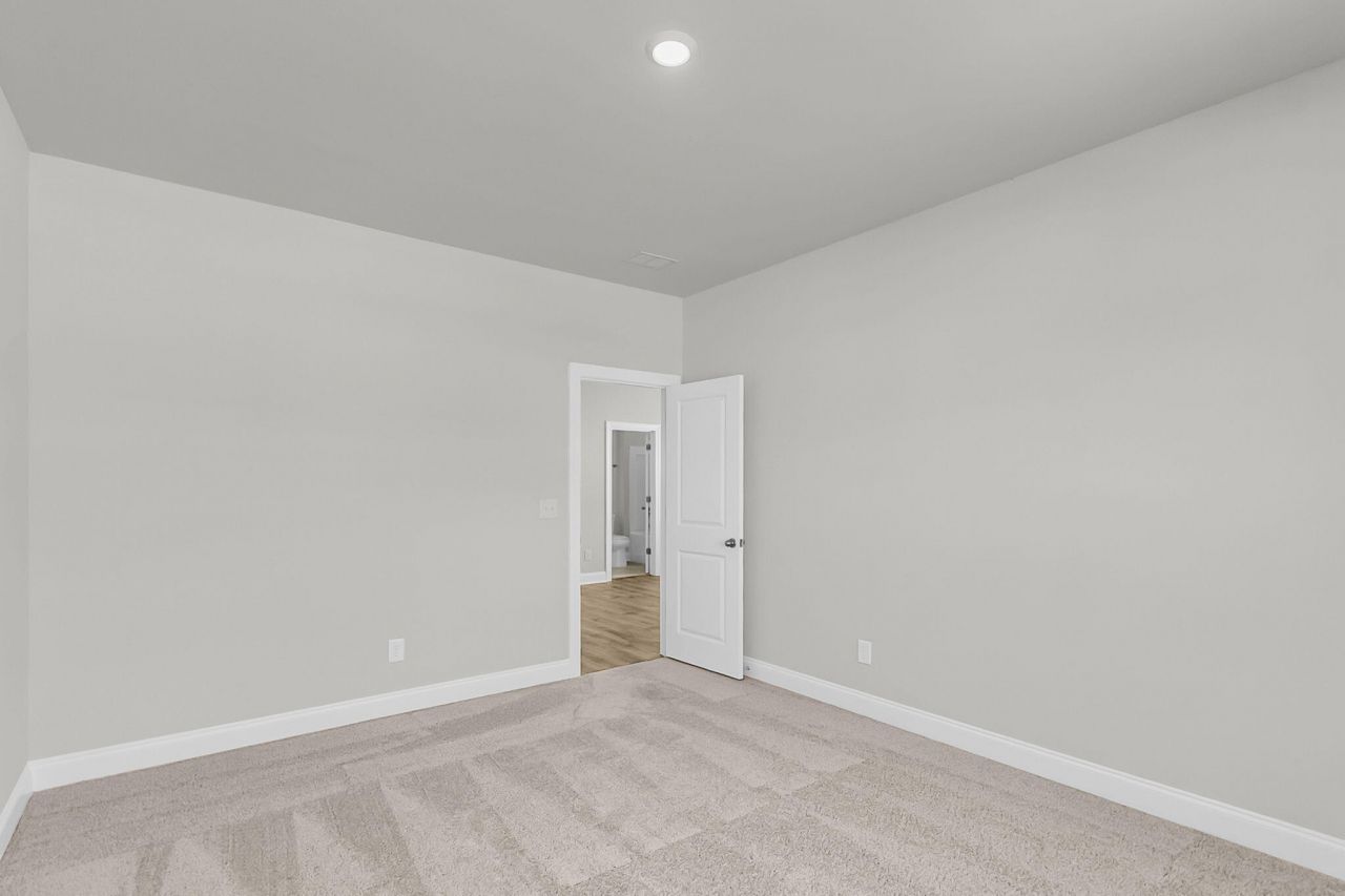 743 Maynard Lane Photo 37