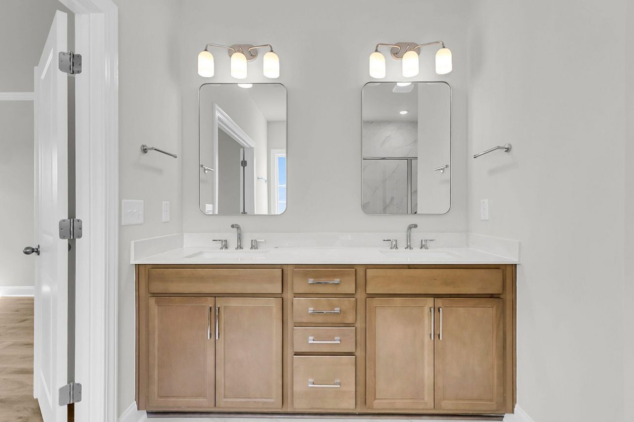 743 Maynard Lane Photo 44