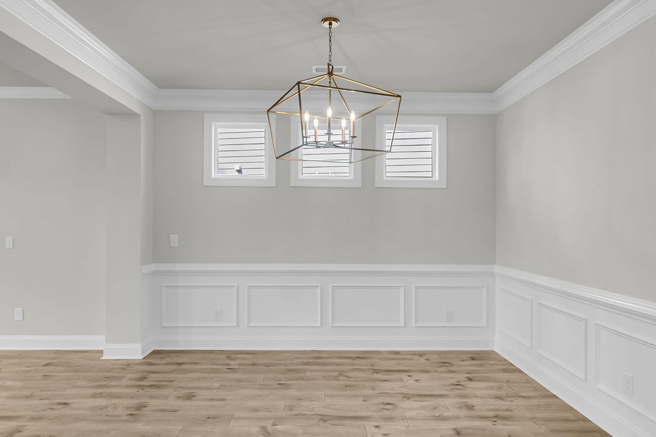 743 Maynard Lane Photo 9