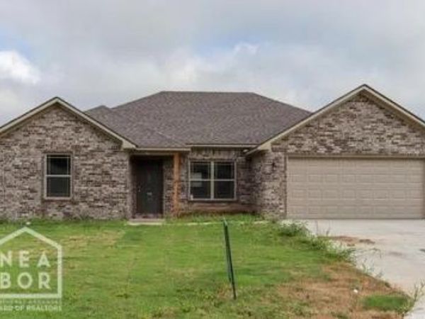 207 stacy dr, Paragould, AR 72450