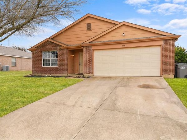 238 Fordham Drive, Glenn Heights, TX 75154