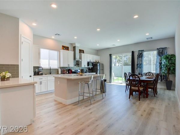 5534 Stormy Night Court, Las Vegas, NV 89120