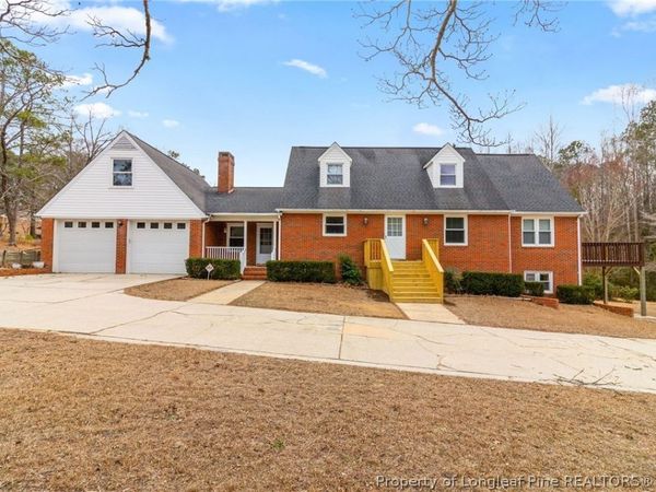 3488 School Road, Fayetteville, NC 28306