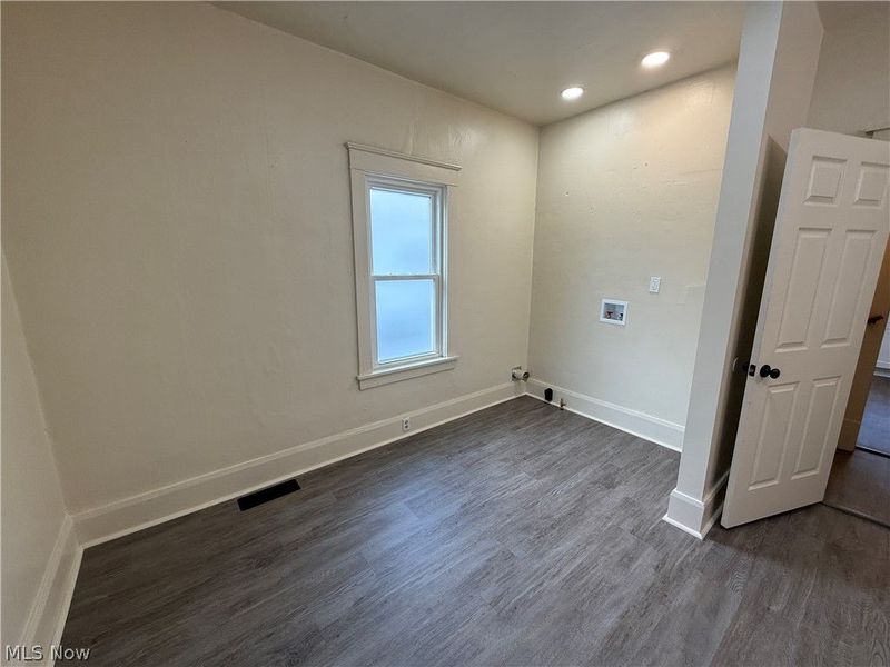 210 Perry Street, Unit Front, Struthers, OH 44471 Photo 13