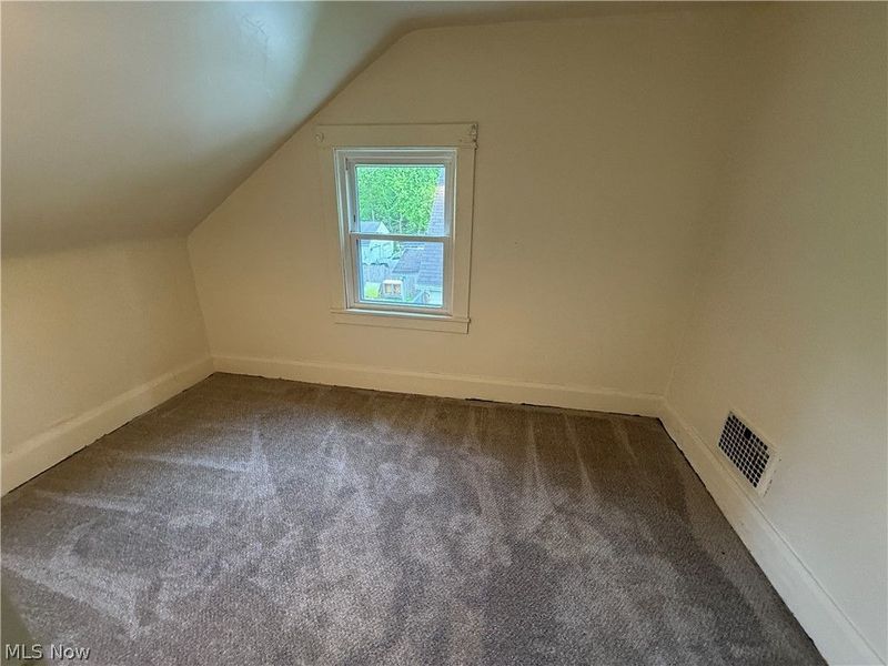 210 Perry Street, Unit Front, Struthers, OH 44471 Photo 21