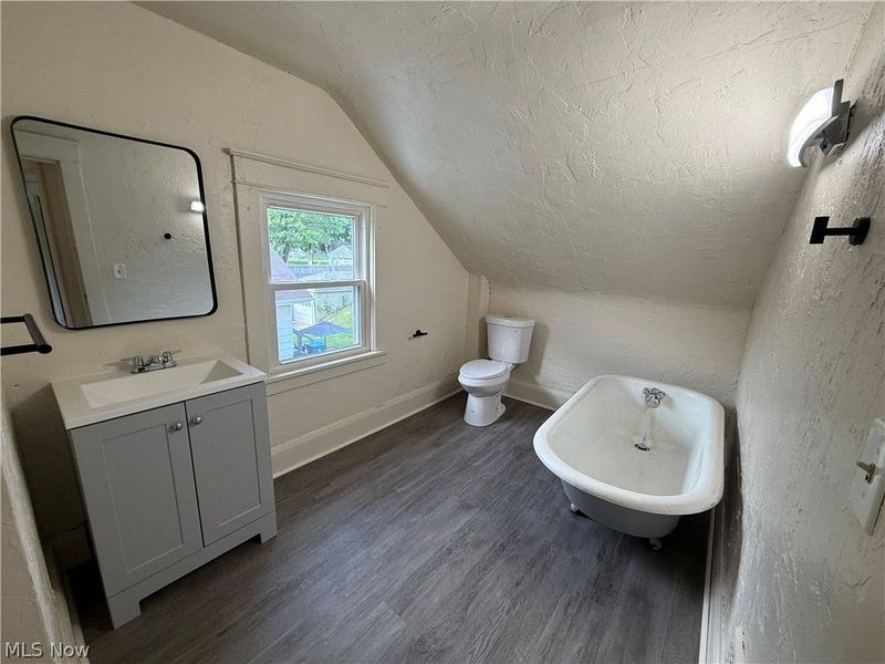 210 Perry Street, Unit Front, Struthers, OH 44471 Photo 22