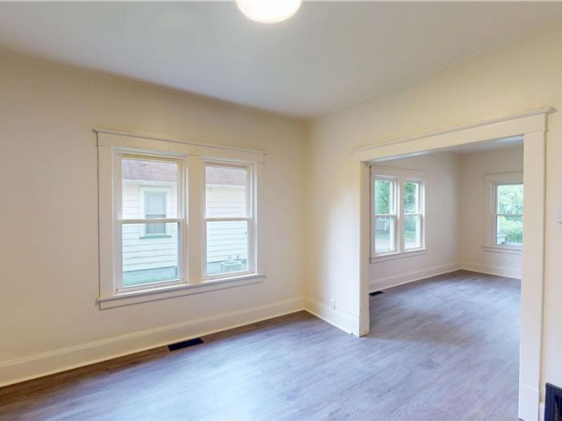 210 Perry Street, Unit Front, Struthers, OH 44471 Photo 7