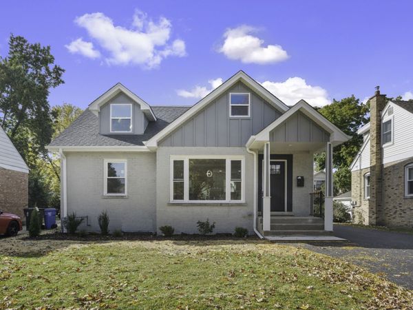 406 N Elm Street, Mount Prospect, IL 60056