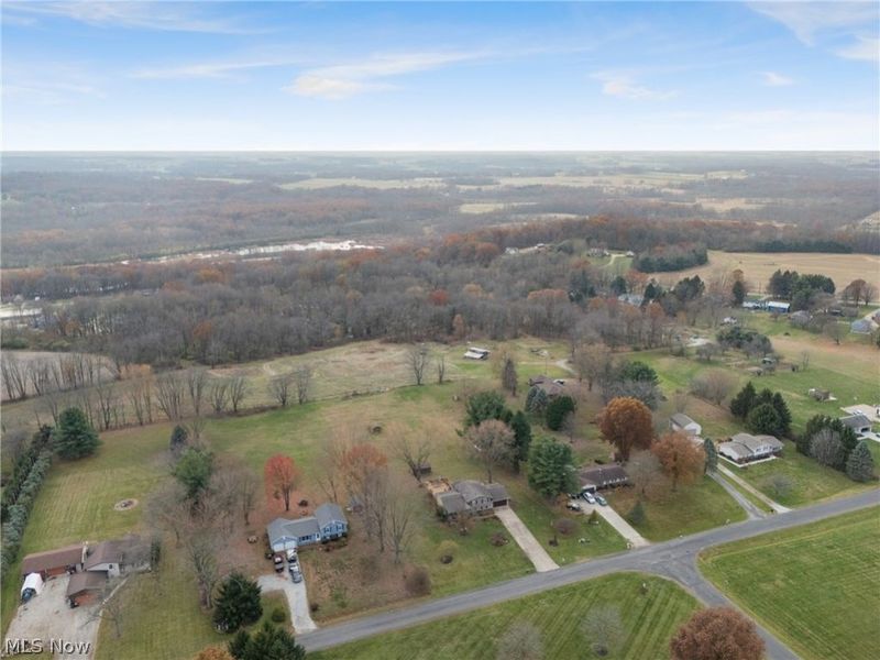 18331 William Drive, Doylestown, OH 44230 Photo 12