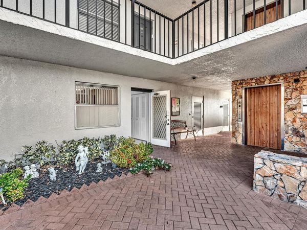 6650 S Oriole Boulevard, Unit 1040, Delray Beach, FL 33446