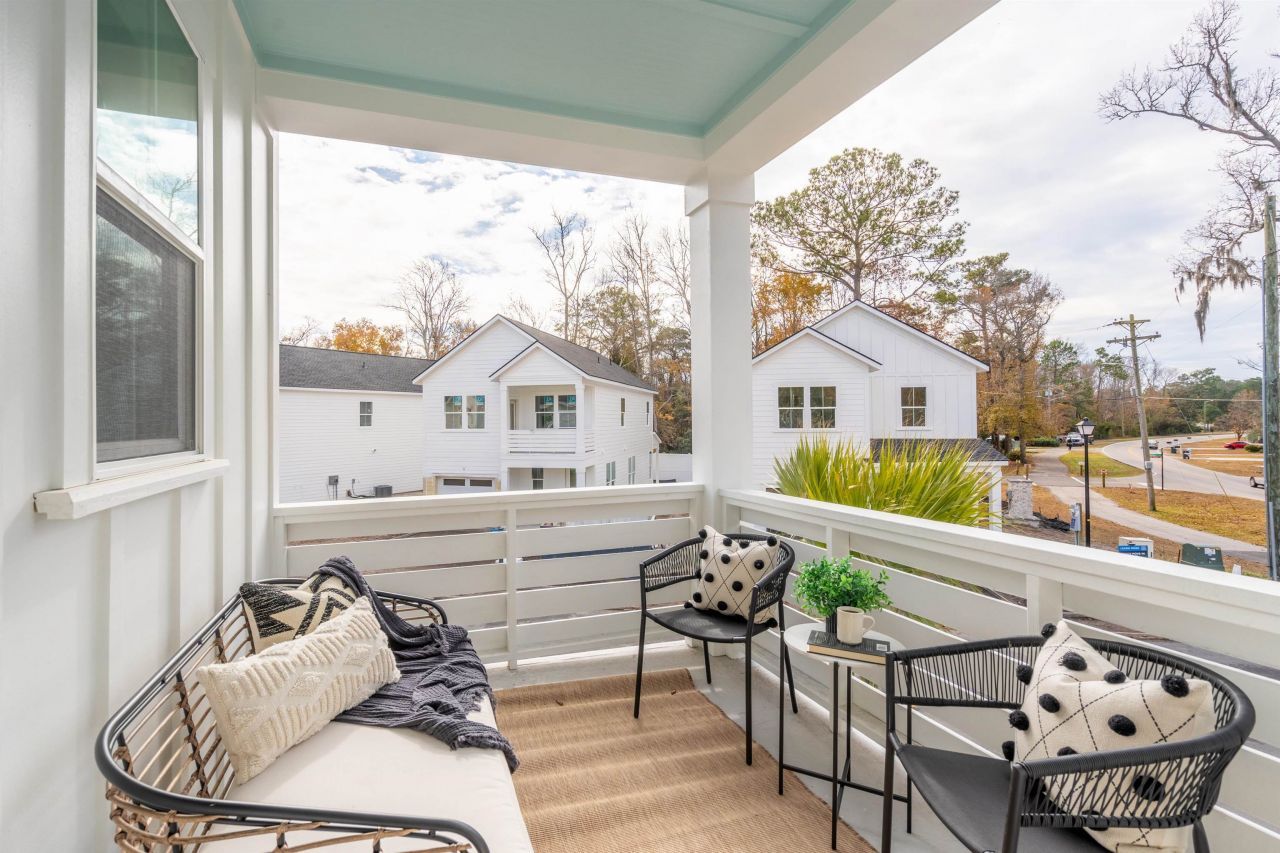 2512 Hillbourne Loop  Photo 13