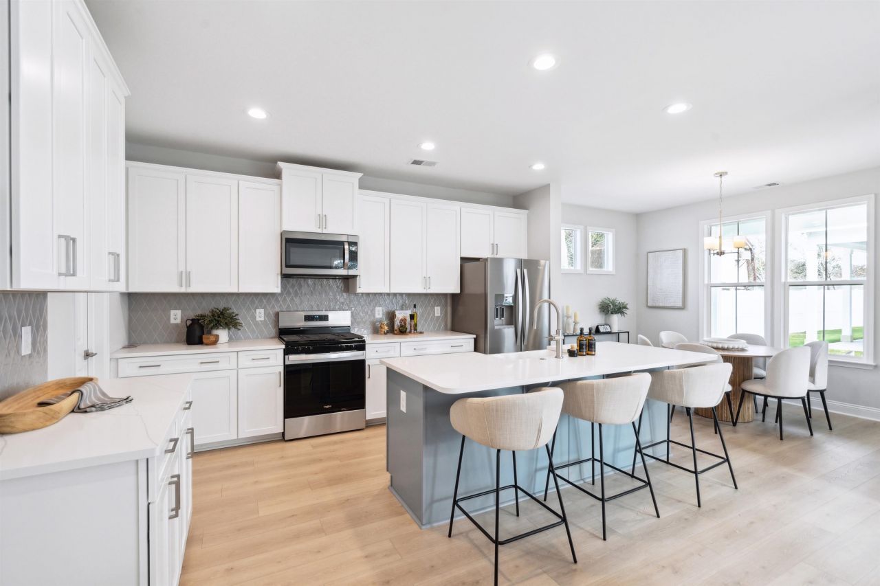 2512 Hillbourne Loop  Photo 8