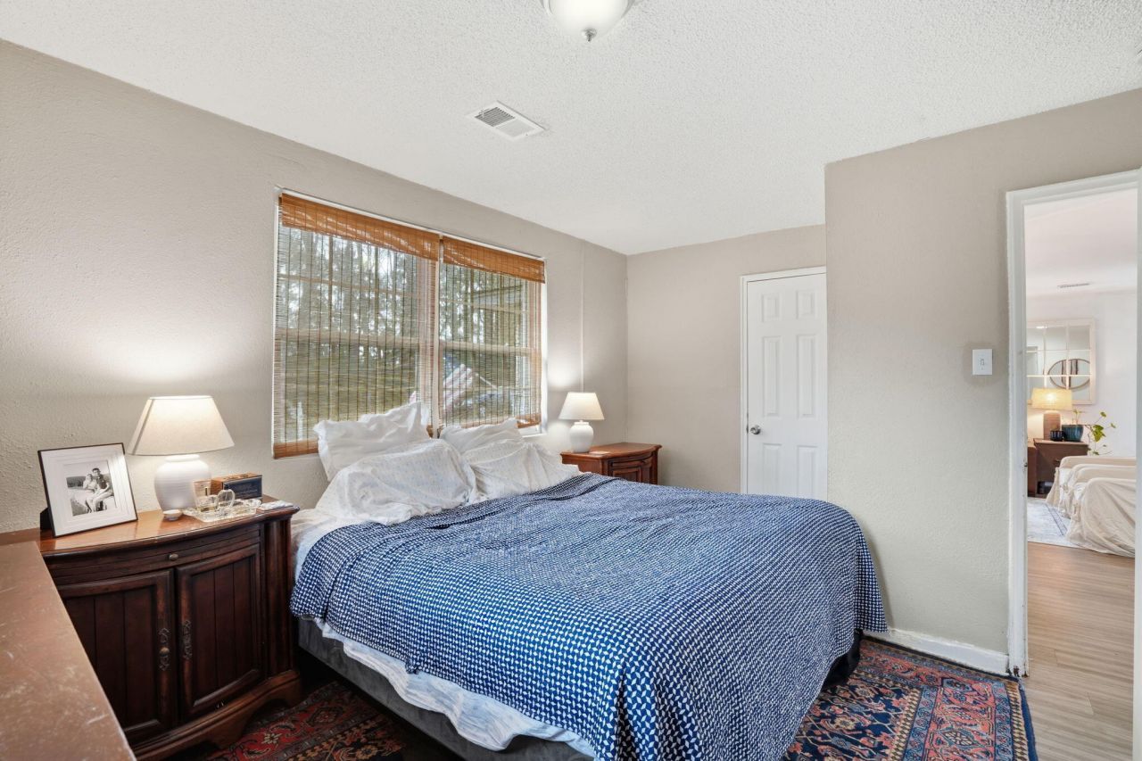 1910 Able Street Photo 17