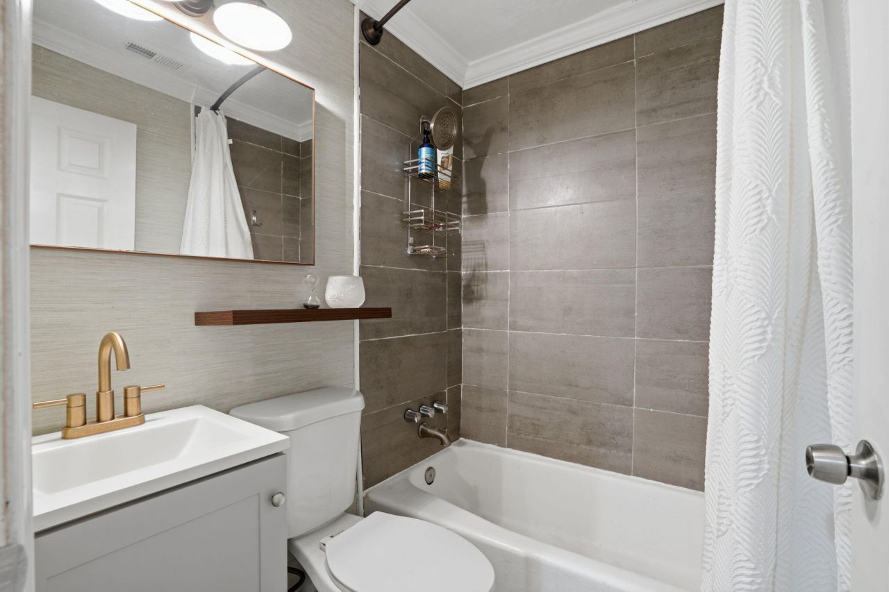 1910 Able Street Photo 21