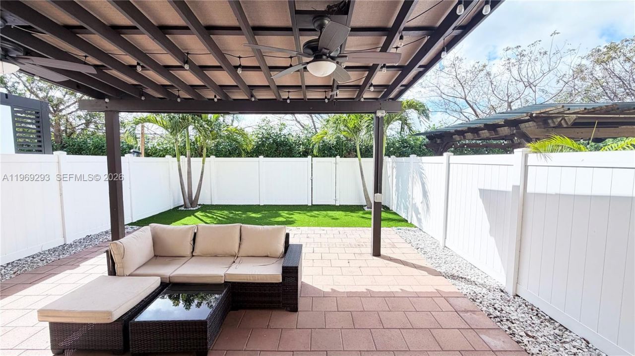 3264 W 100th Ter , Unit 3264, Hialeah, FL 33018 Photo