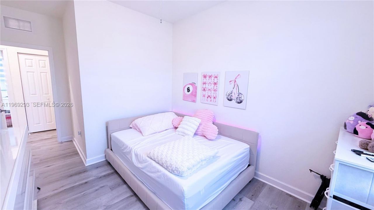 3264 W 100th Ter , Unit 3264, Hialeah, FL 33018 Photo