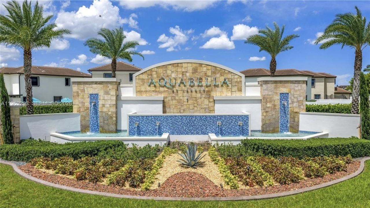 3264 W 100th Ter , Unit 3264, Hialeah, FL 33018 Photo