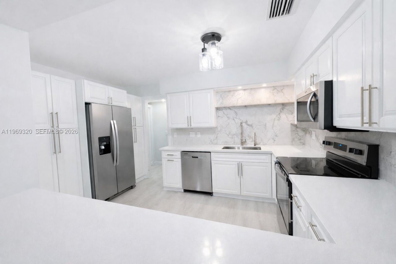 4485 SW 26th Ave, Dania Beach, FL 33312 Photo