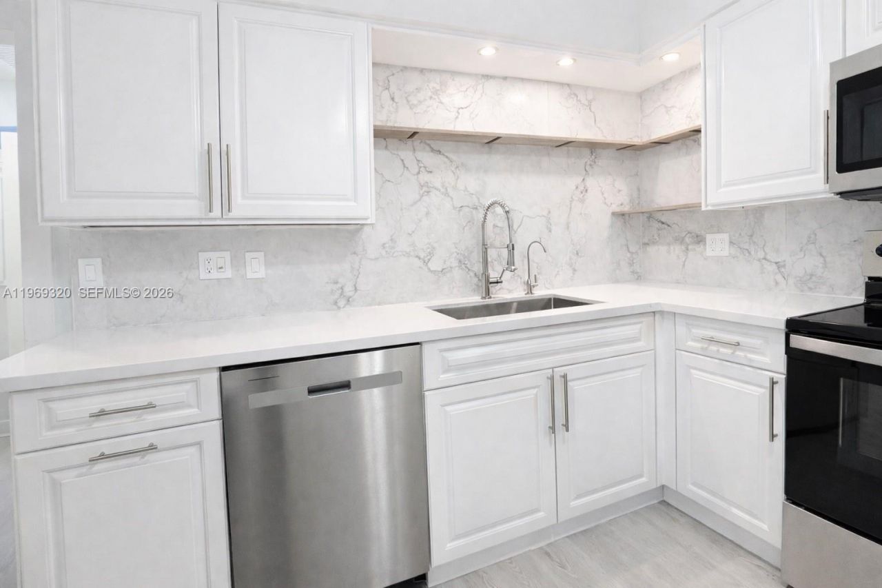 4485 SW 26th Ave, Dania Beach, FL 33312 Photo