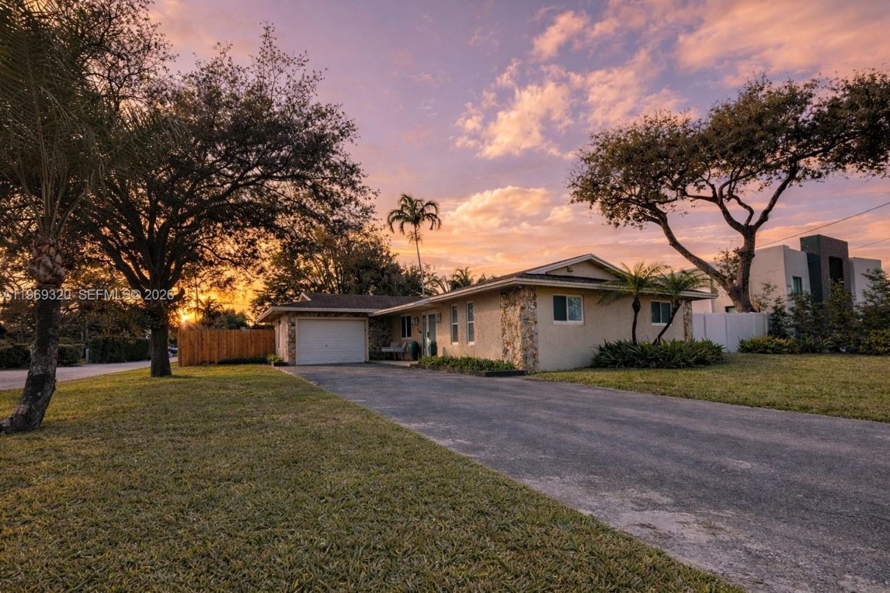 4485 SW 26th Ave, Dania Beach, FL 33312 Photo