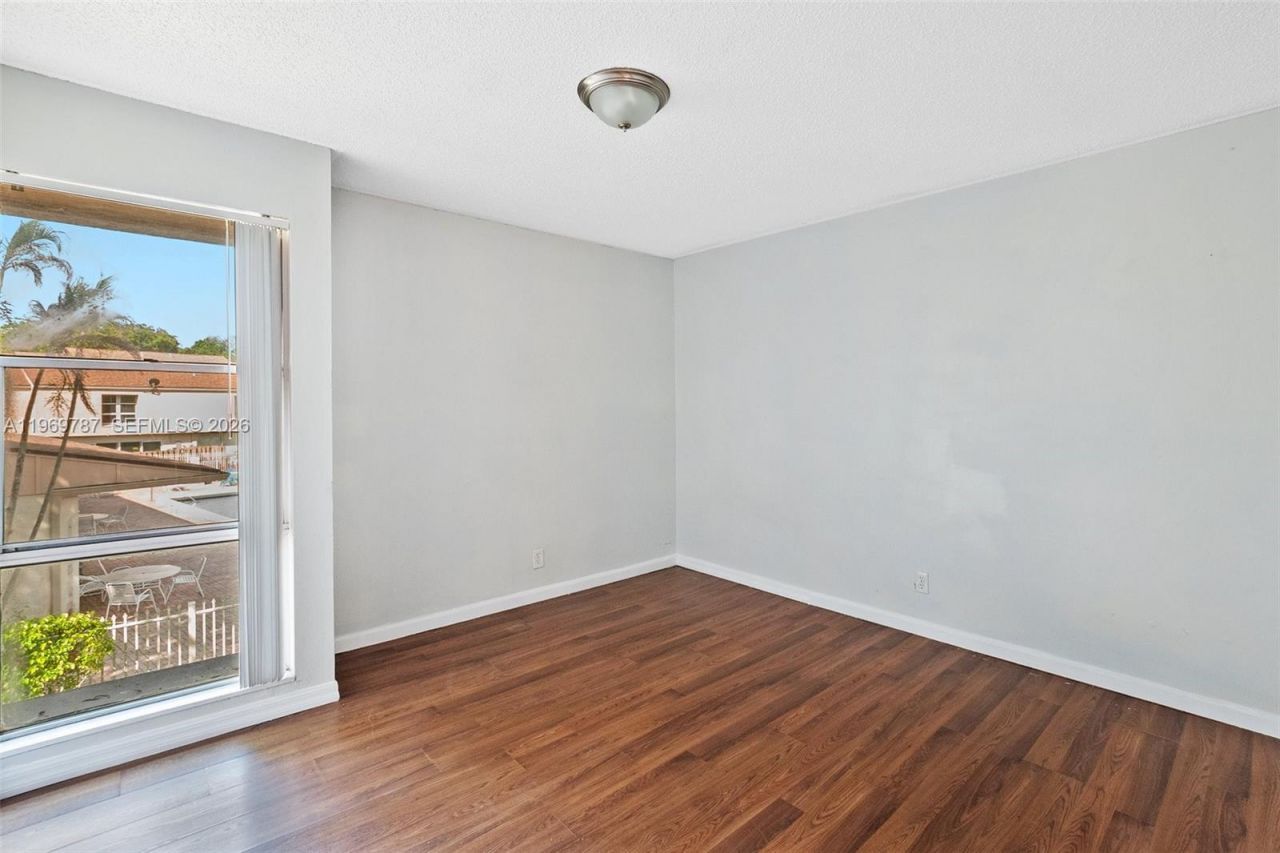 833 NW 82nd Ave , Unit 6, Plantation, FL 33324 Photo