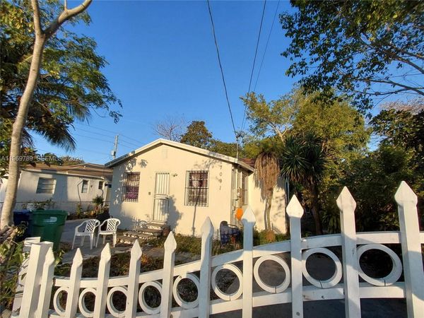 7091 NW 21st Ave, Miami, FL 33147