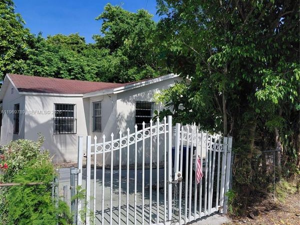 7091 NW 21st Ave, Miami, FL 33147
