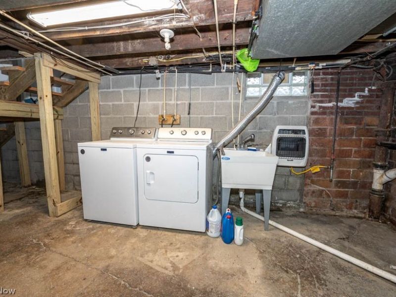 157 E Ohio Avenue, Sebring, OH 44672 Photo 23