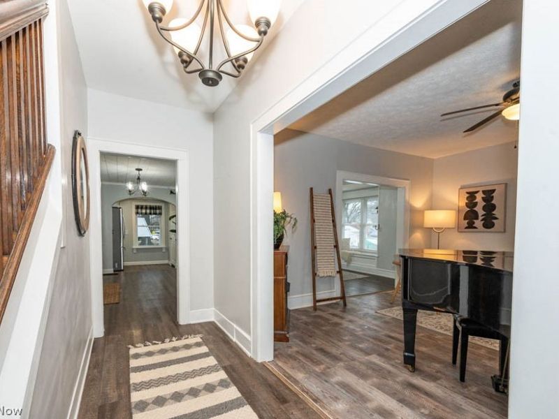 157 E Ohio Avenue, Sebring, OH 44672 Photo 5