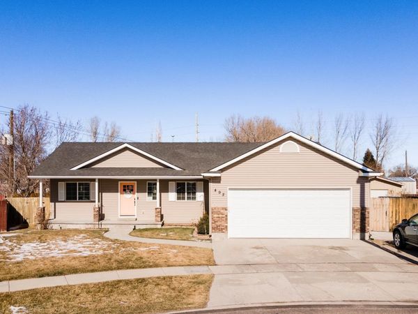 492 Oaktrails Ln, Chubbuck, ID 83202