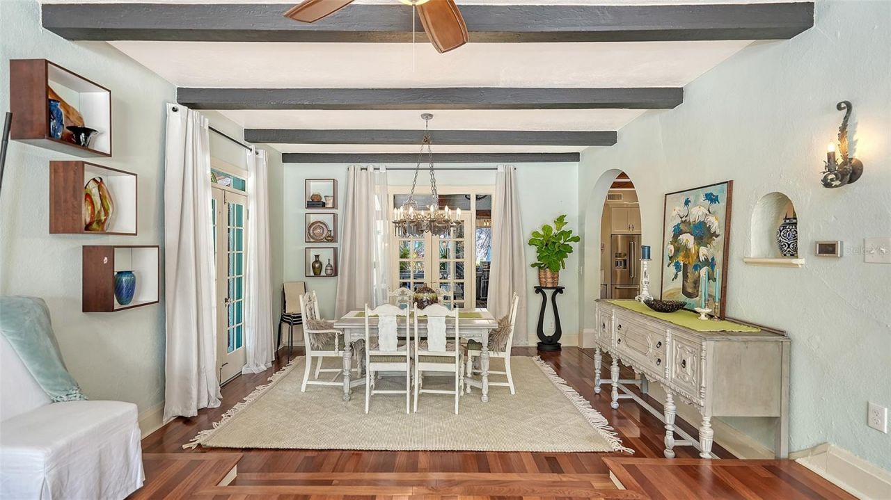 547 N Shore Drive, Sarasota, FL 34234 Photo