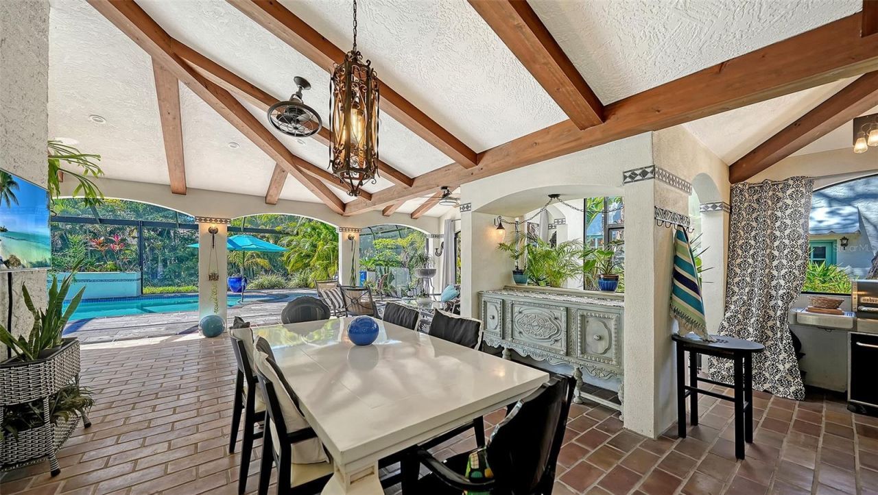 547 N Shore Drive, Sarasota, FL 34234 Photo