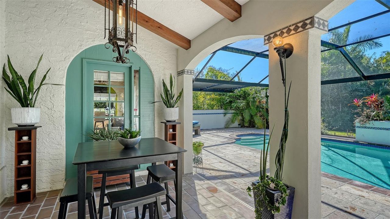 547 N Shore Drive, Sarasota, FL 34234 Photo