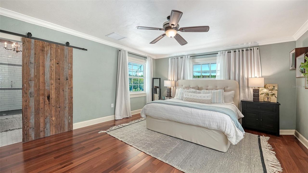 547 N Shore Drive, Sarasota, FL 34234 Photo