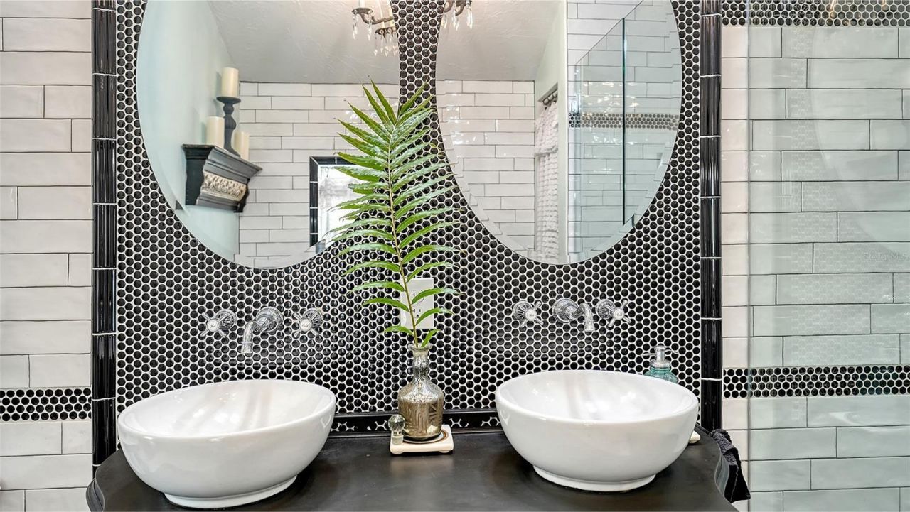 547 N Shore Drive, Sarasota, FL 34234 Photo