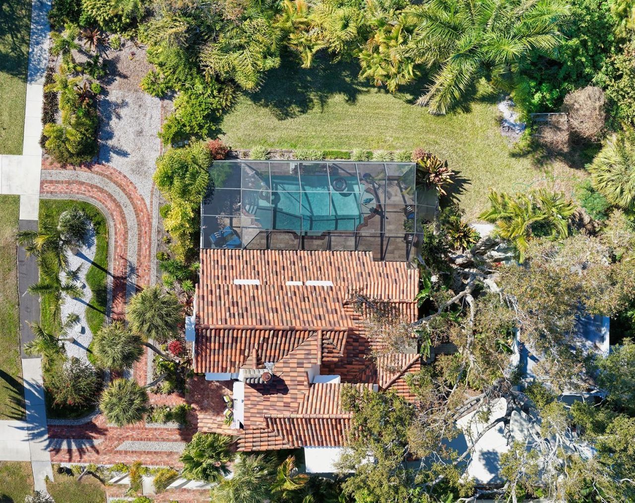 547 N Shore Drive, Sarasota, FL 34234 Photo