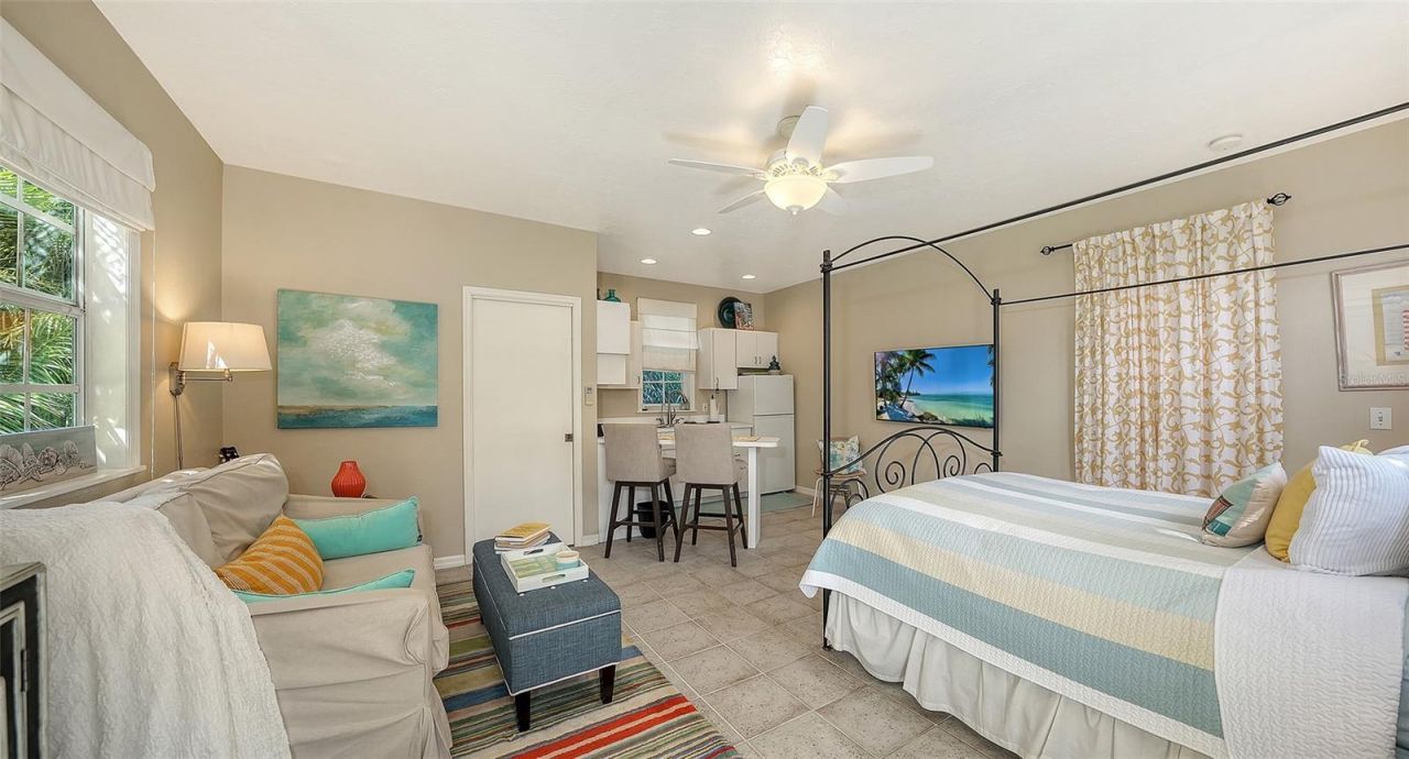 547 N Shore Drive, Sarasota, FL 34234 Photo