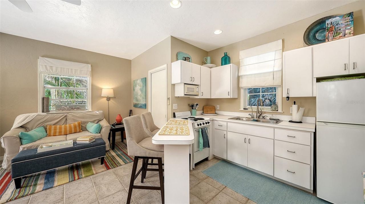 547 N Shore Drive, Sarasota, FL 34234 Photo