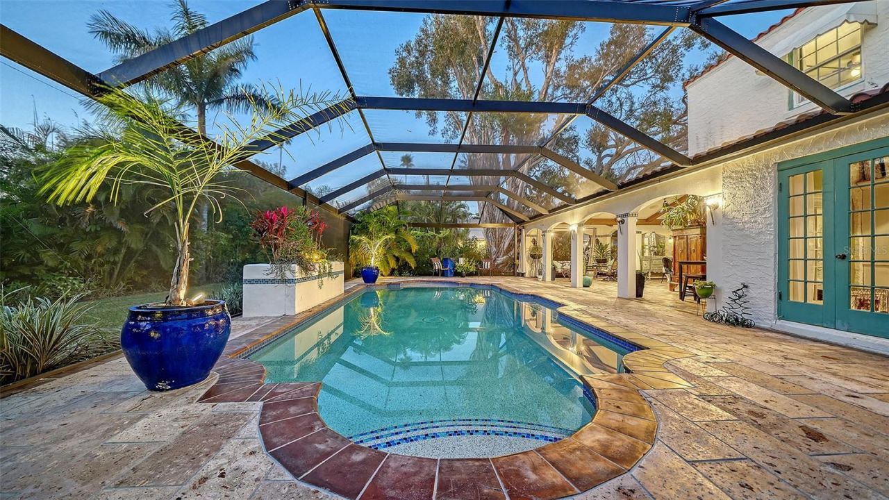 547 N Shore Drive, Sarasota, FL 34234 Photo