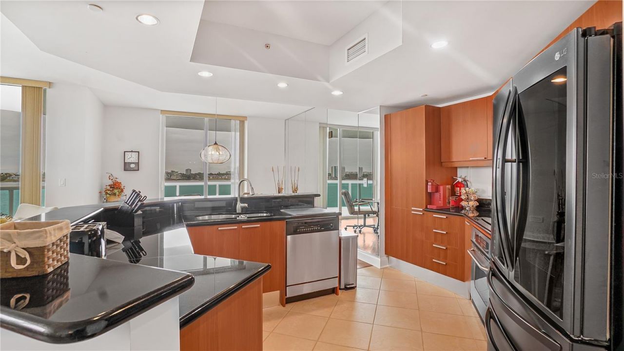 241 Riverside Drive, Unit 502, Daytona Beach, FL 32117 Photo