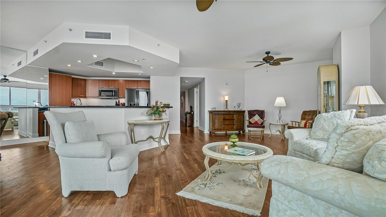 241 Riverside Drive, Unit 502, Daytona Beach, FL 32117 Photo
