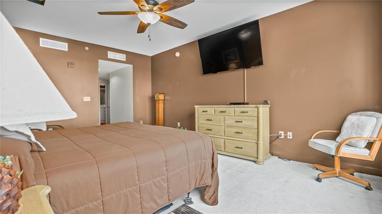 241 Riverside Drive, Unit 502, Daytona Beach, FL 32117 Photo