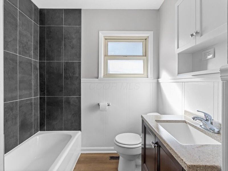 2310 Brentnell Avenue , Columbus, OH 43211 Photo 19